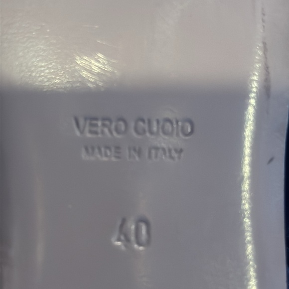 VERO CUCIO Elegant Blue Satin Flats NWOB SZ 40 - Picture 3 of 7